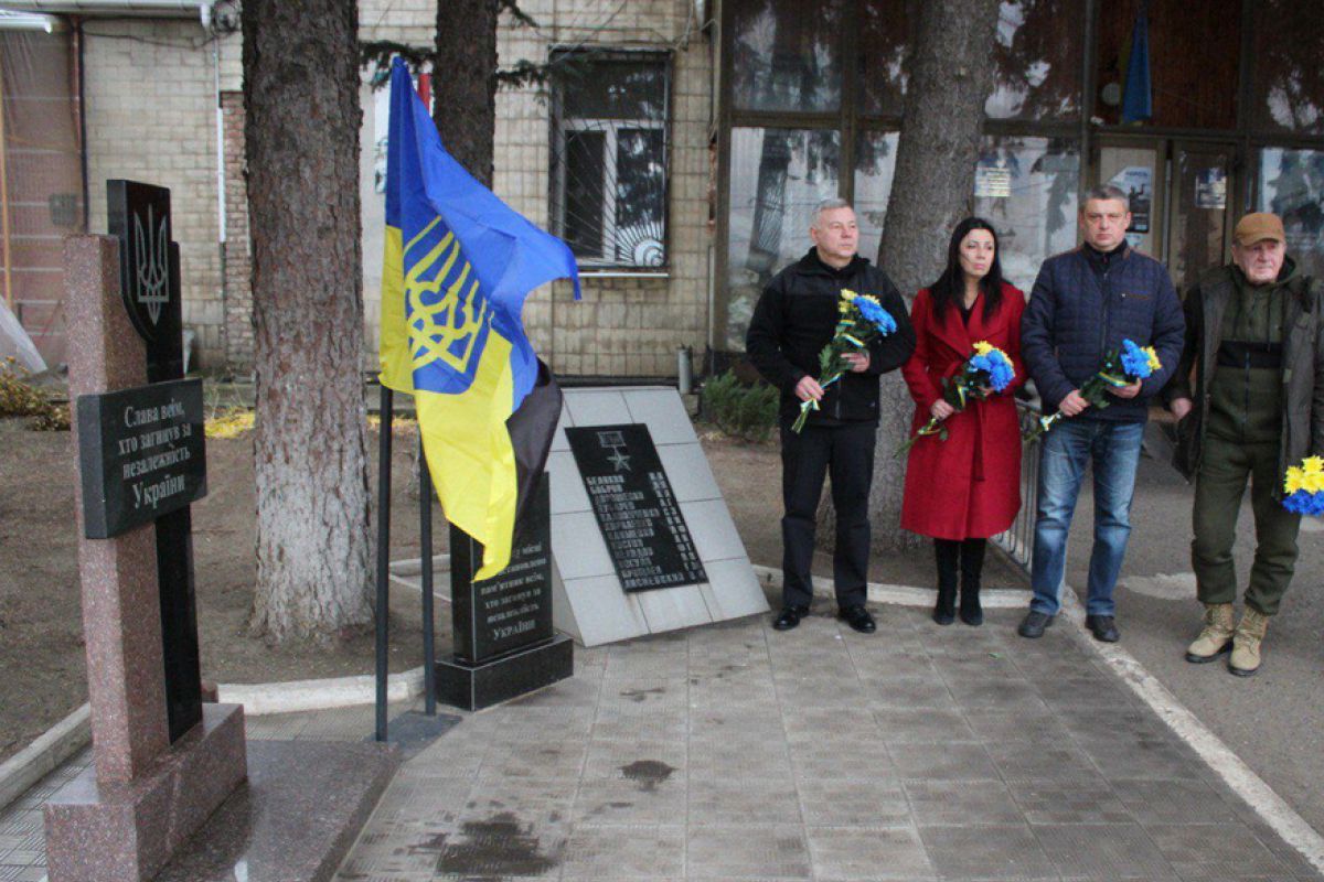 Сьогодні, у День Гідності та Свободи, ми відзначаємо 20-ту річницю Помаранчевої революції – першого Майдану в історії незалежної України